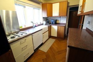 Kitchen- click for photo gallery